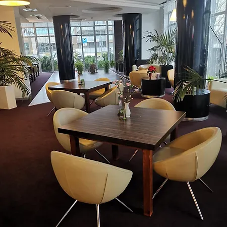 Lägenhet Diva Prywatny Z Tarasem